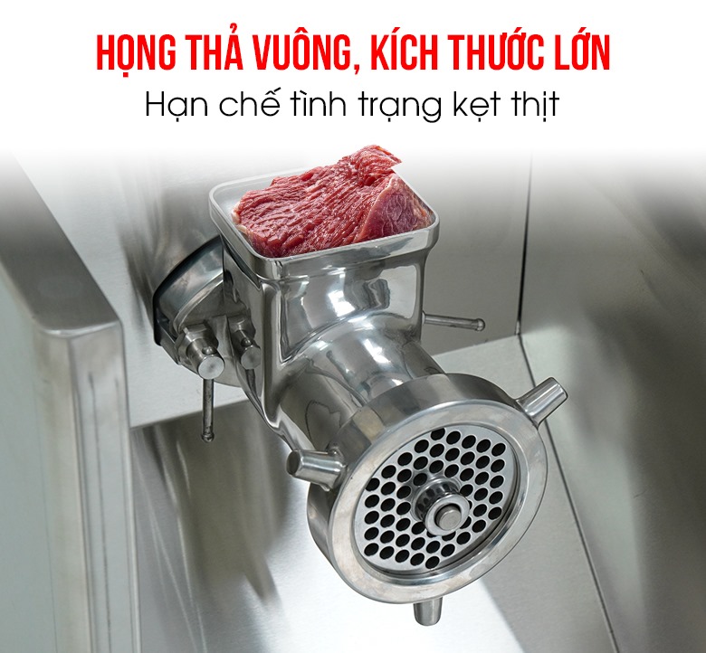 Họng nạp vuông kích thước lớn, hạn chế kẹt thịt