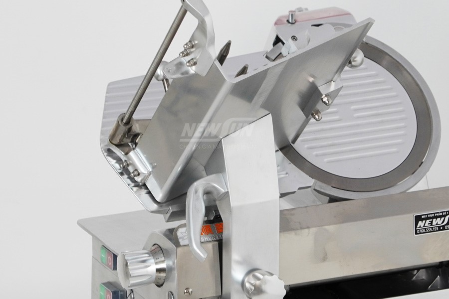 may-thai-thit-se-lanh-sl300bn-ban-cao-cap-1-12 may thai thit se lanh sl300bn ban cao cap 1 12